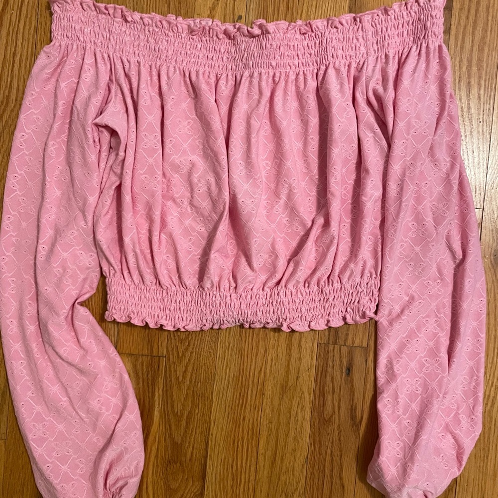 H&M | Off Shoulder Cropped Blouse